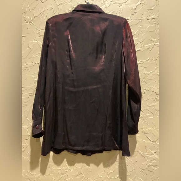 ❤️❤️RAN DESIGNS red metallic button down shirt❤️❤️ - Picture 3 of 4